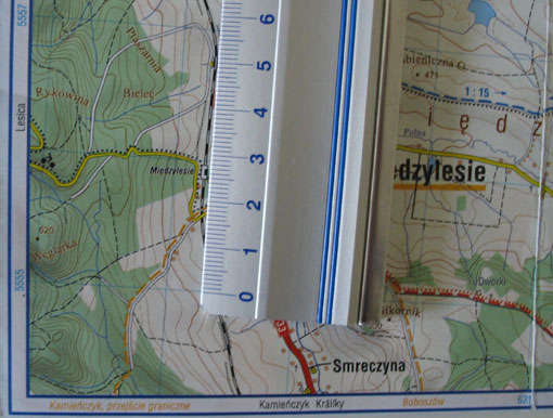 Siatka UTM pomiar szerokości geograficznej.